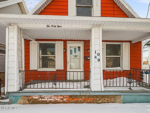 5th image of 1049 King St