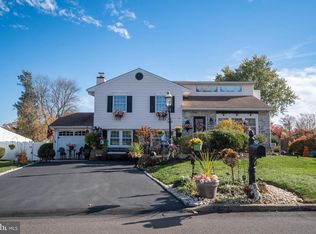 1397 Dennis Rd, Southampton, PA 18966