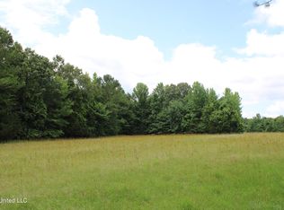 2059 Robison Rd, Batesville, MS 38606