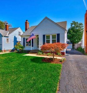 1067 Piermont Rd, South Euclid, OH, 44121