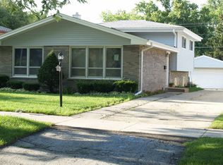 345 Mors Ave, Wheeling, IL 60090
