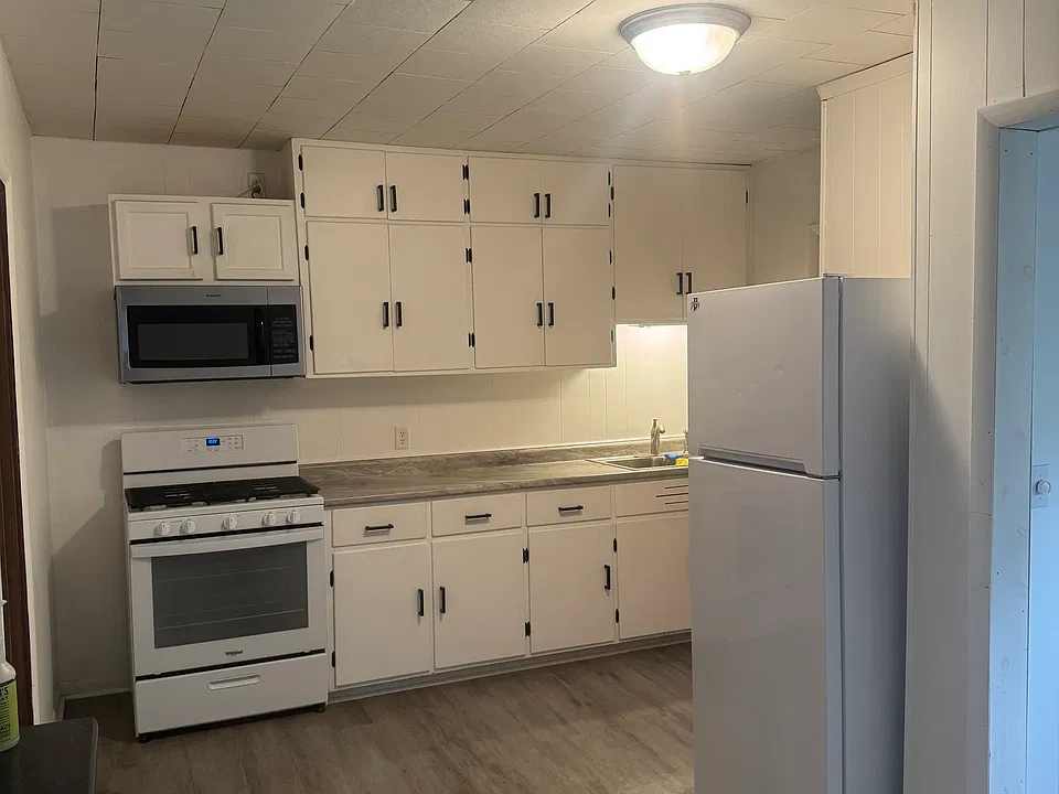 51 Archer Ave #3