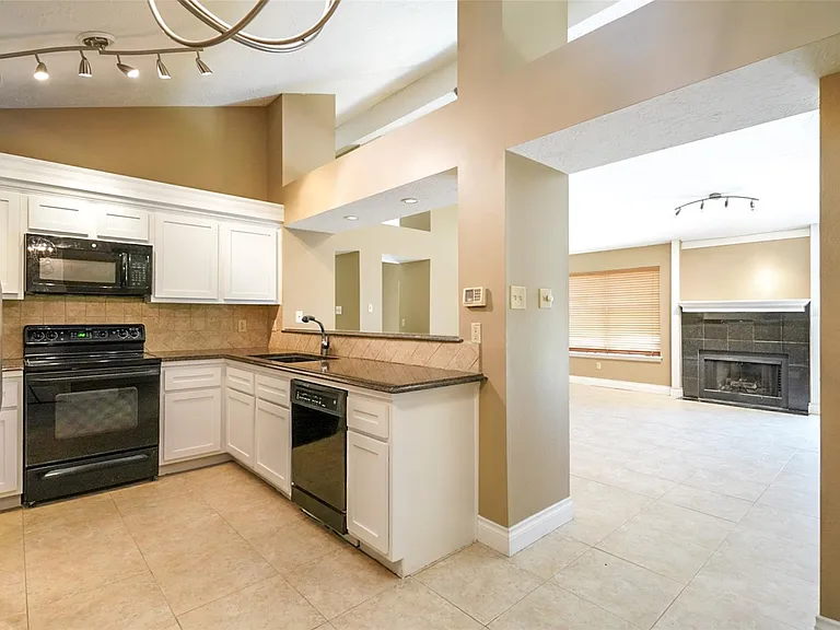 3406 Cape Forest Dr — Photo 12