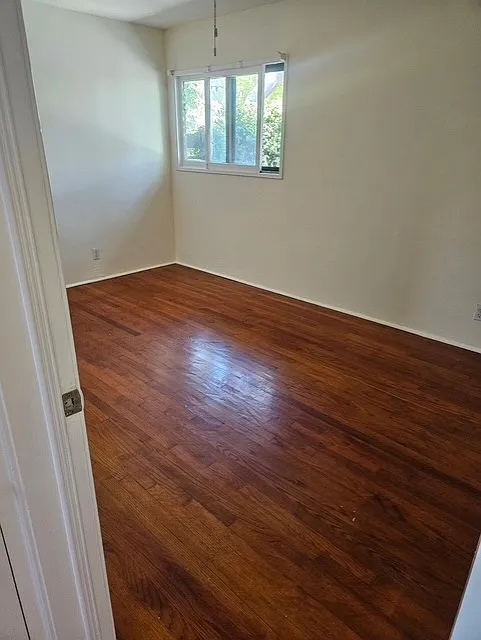 2 bed, 855 sqft, $2,595 — Photo 3