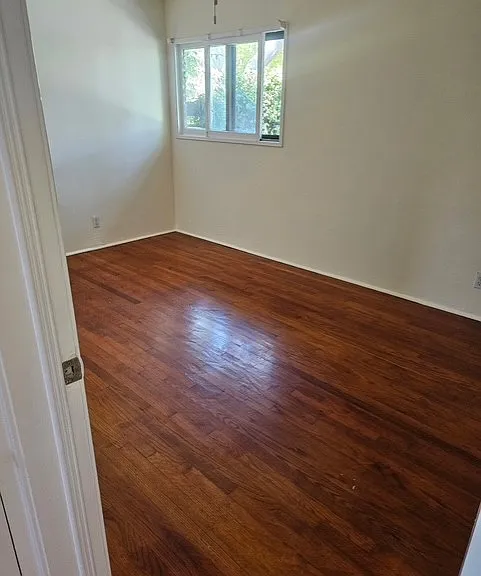 300 Allendale Rd #3 — Photo 3
