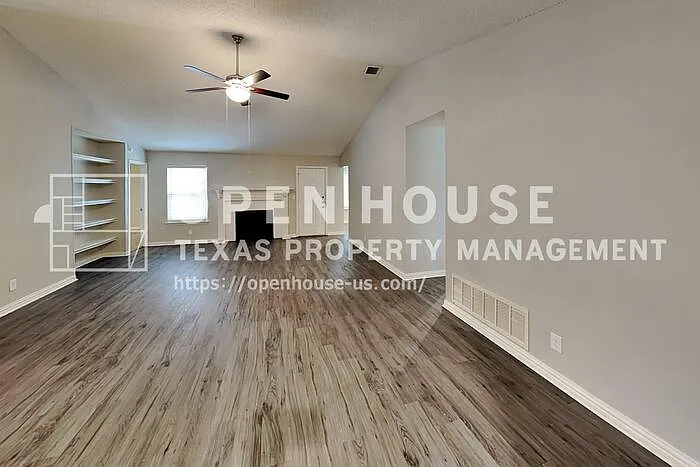 1523 Warwick Dr — Photo 30