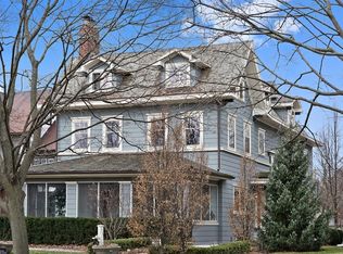 1214 Forest Ave, Evanston, IL 60202