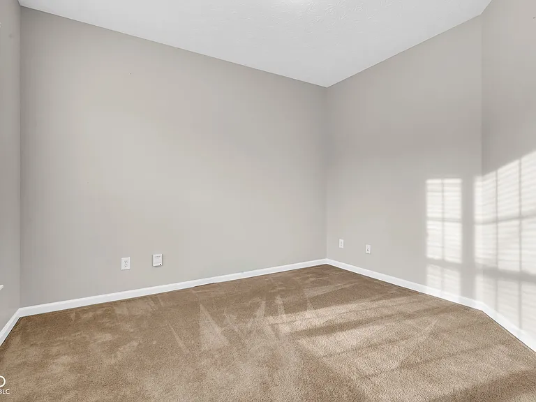 14502 Baldwin Ln — Photo 11