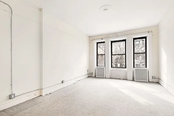 Sold by Compass | media 14