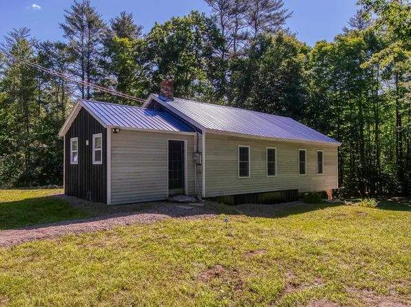 64 Scarboro Road, Freedom, NH 03836
