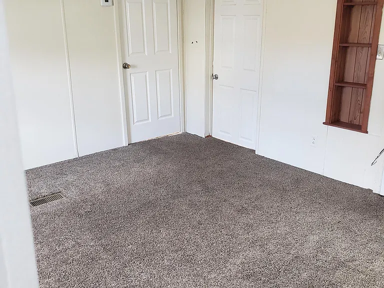 619 Mary St — Photo 2