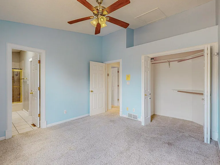 13612 Vic Rd NE — Photo 30