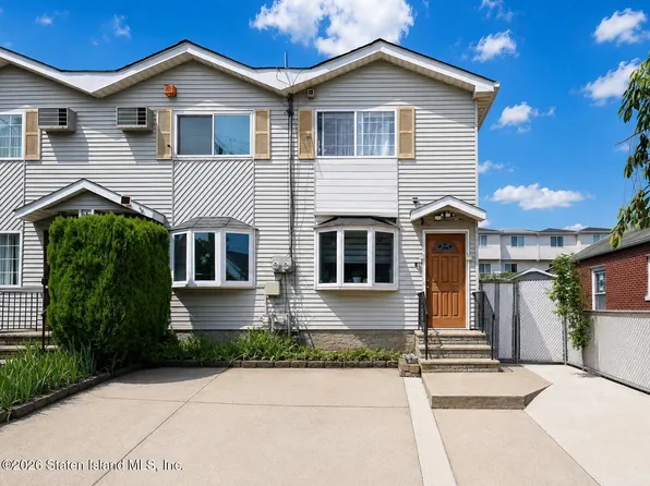 211 Roma Ave, Staten Island, NY 10306