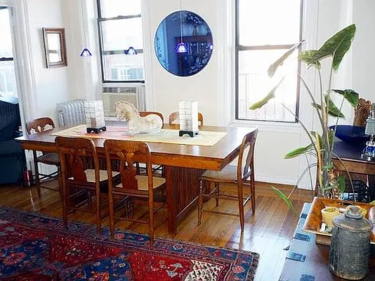 Sold by Stribling | media 10