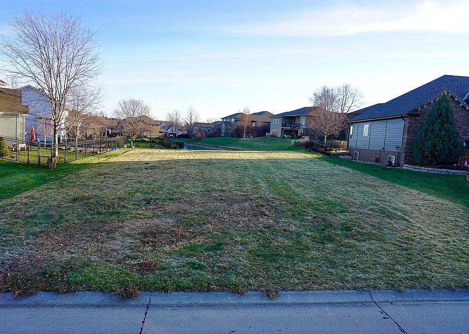 1st image of 18659 Nina St