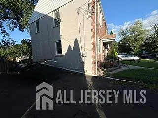 759 W Scott Ave — Photo 2