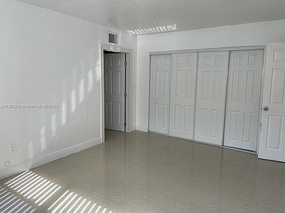 5th image of 11930 NE 19th Dr APT 7