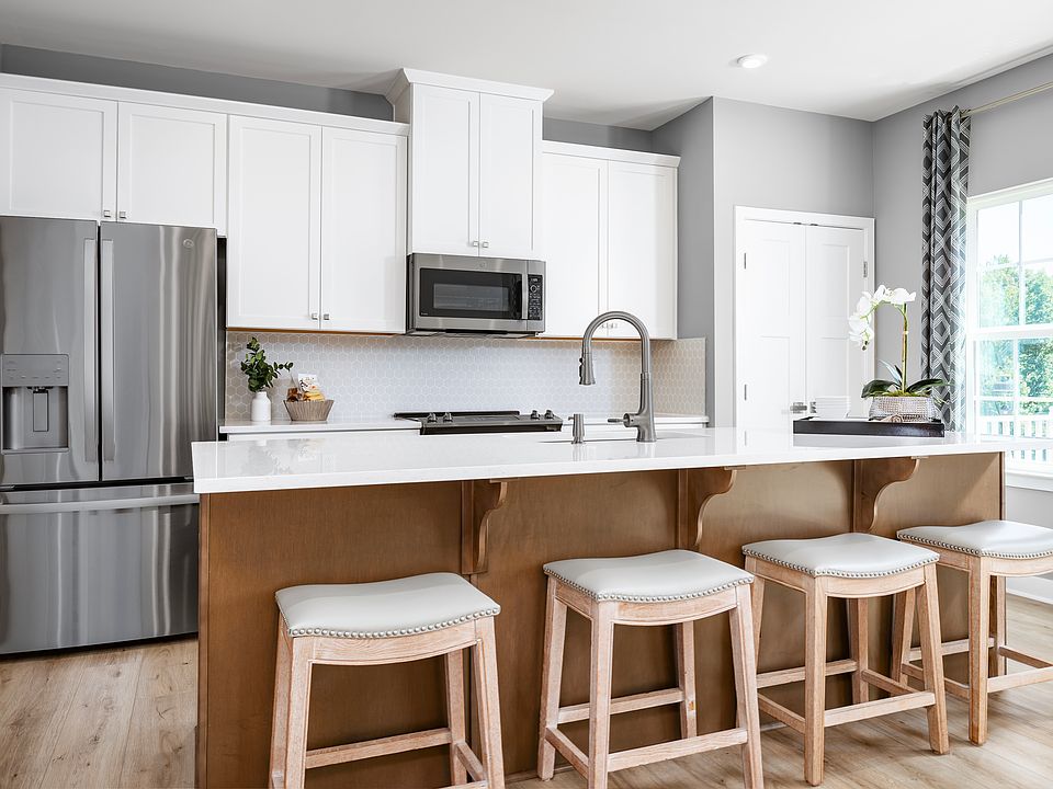 Low-maintenance living with attached 2-car garage - just minutes from I-70 270.