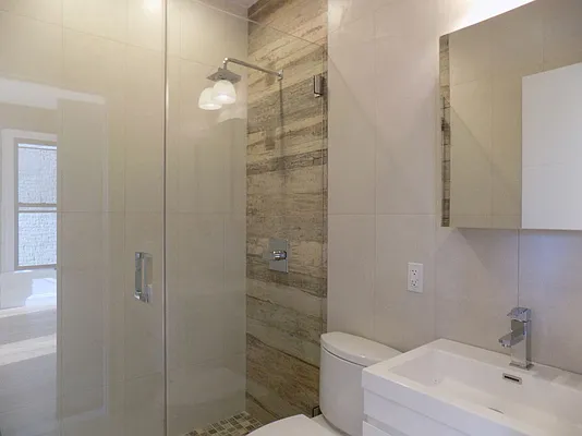 Rented by Blue Egg Realty Corp | media 14