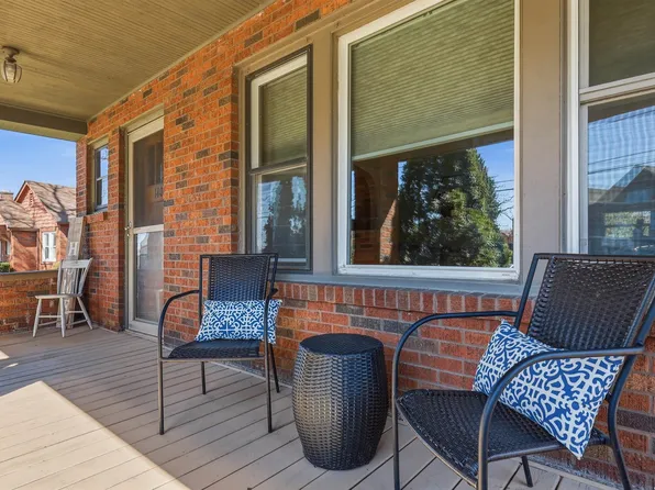 1405 University Ave, Dubuque, IA 52001