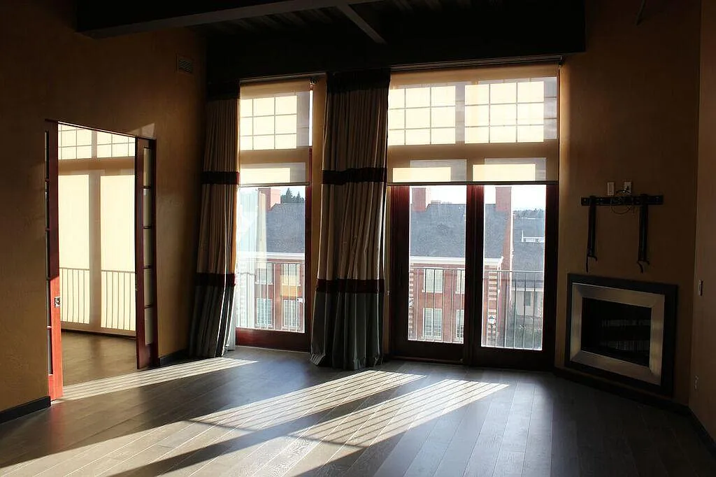 2 bed, 1184 sqft, $2,000 — Photo 2