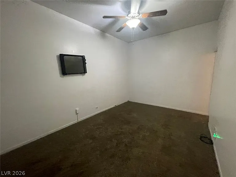 665 Brougher Ave — Photo 3