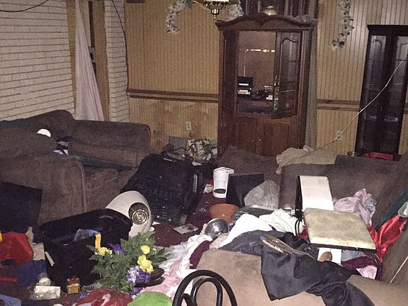4th image of 212 Pecan Dr