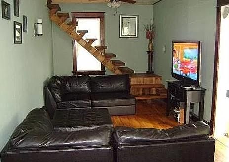5th image of 417 Fairview Ave