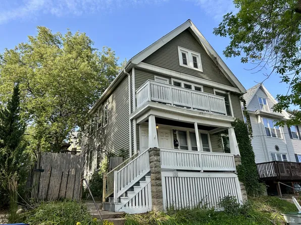 1822 E Thomas AVENUE #1824, Milwaukee, WI 53211