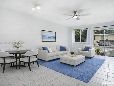 7925 Carlyle Ave APT 202, Miami Beach, FL, 33141