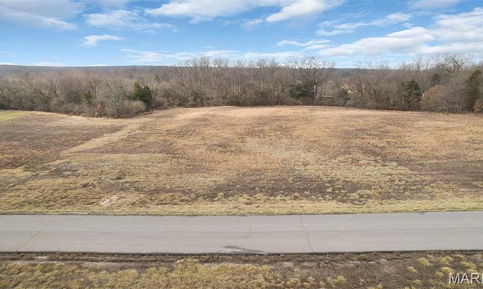 1st image of 151 Oak View Farms Dr