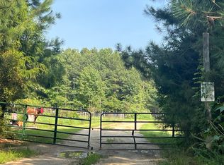 924 Salem Church Rd, Diggs, VA 23045