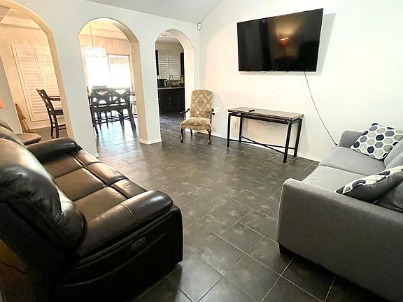 4th image of 2916 Diedorf Dr