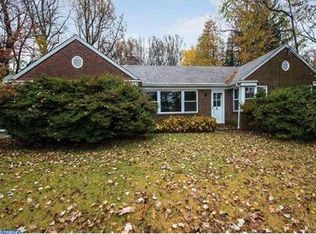 1221 Twining Rd, Dresher, PA 19025