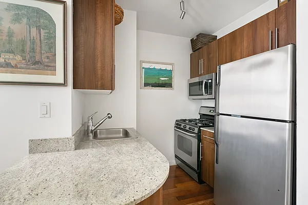 Rented by Corcoran | media 10