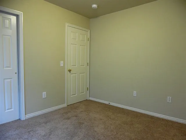 5763 W Sunbright Ln — Photo 9