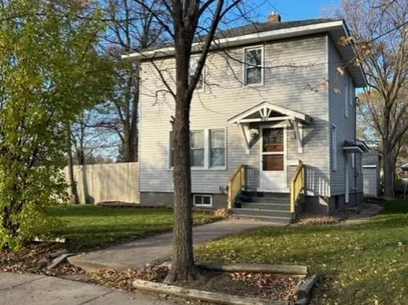 921 12th Ave S, Saint Cloud, MN 56301