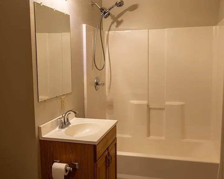 415 N Walnut St — Photo 9