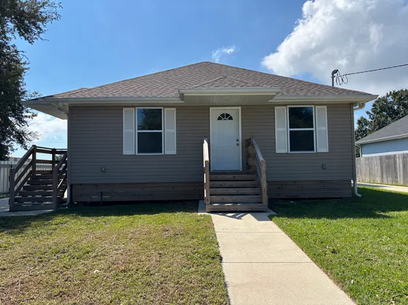 222 E Solidell St, Chalmette, LA 70043