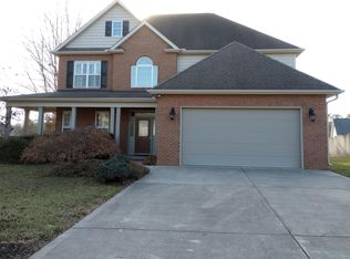 3301 Cliffbranch Ln, Knoxville, TN 37931