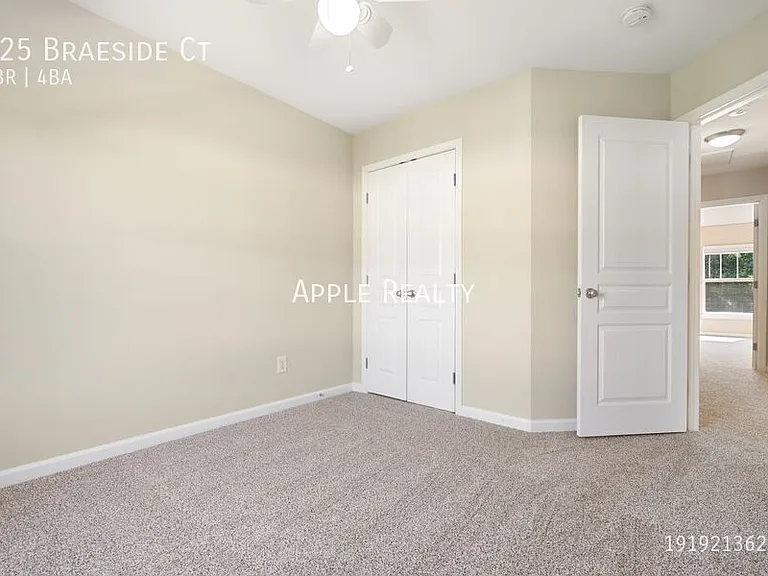 125 Braeside Ct — Photo 8