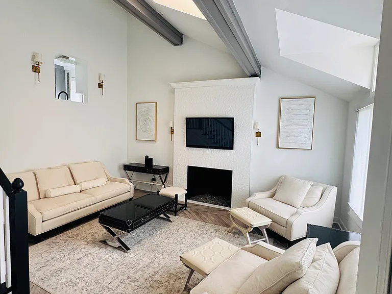 11103 Delmar Ct — Photo 4