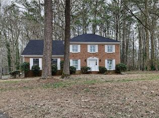 260 N Fayette Dr, Fayetteville, GA 30214