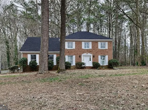 260 N Fayette Dr, Fayetteville, GA 30214