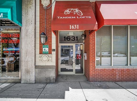 2nd image of 1631 S Michigan Ave APT 501