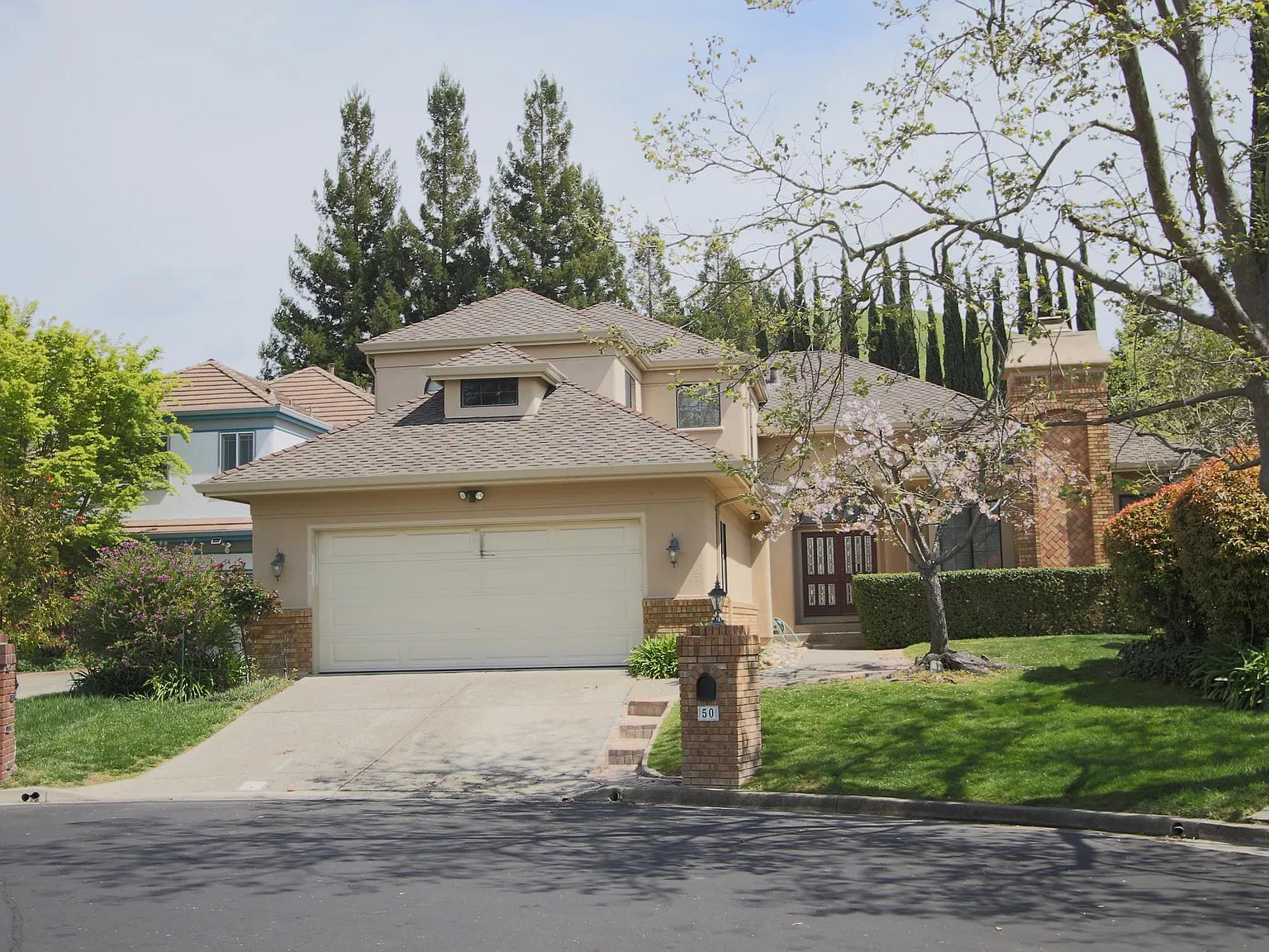 4 bed, 2956 sqft, $5,999 — Photo 1