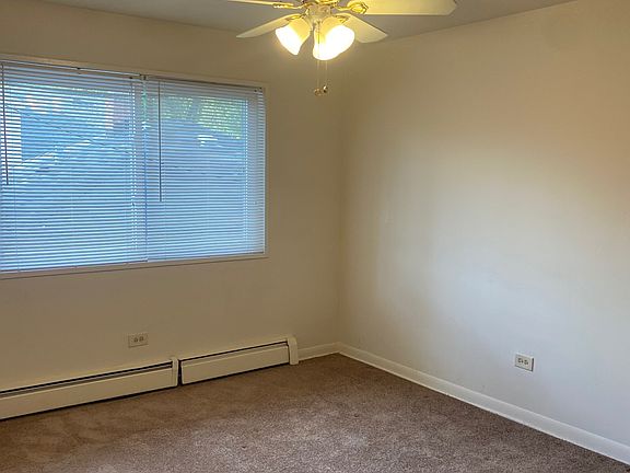 3rd image of 1970 N 18th Ave APT 9