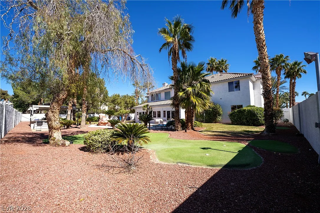 5 bed, 4.0 bath, 4726 sqft, $6,000 — Photo 4