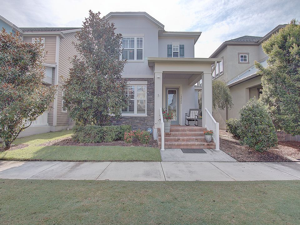 1st image of 13924 Baeyer Ln