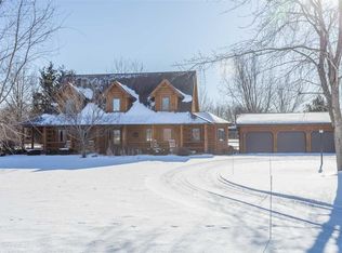 W3421 Sievert Rd, Seymour, WI 54165